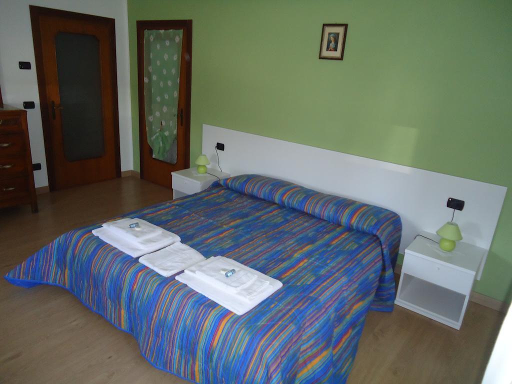 Spagna B&B Verona Ruang foto